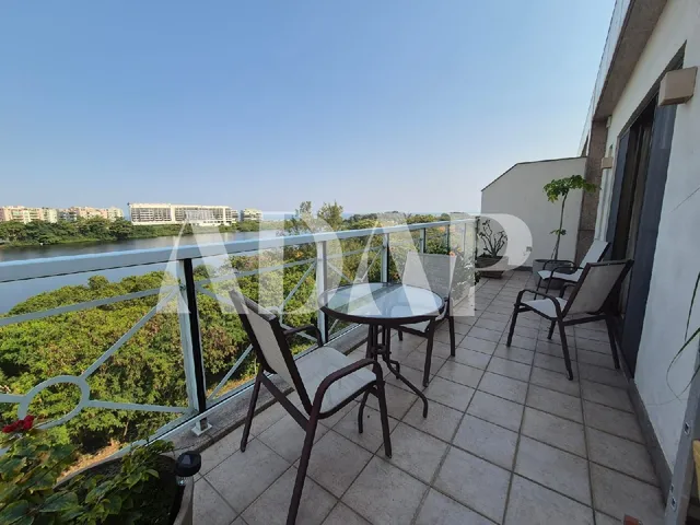 Imagem 2: Cobertura Duplex na Barra da Tijuca - 5 Quartos, 2 Suítes, 3 Salas, 6 Banheiros, 3 Vagas