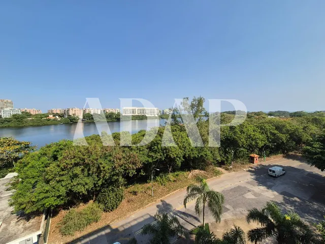 Imagem 10: Cobertura Duplex na Barra da Tijuca - 5 Quartos, 2 Suítes, 3 Salas, 6 Banheiros, 3 Vagas