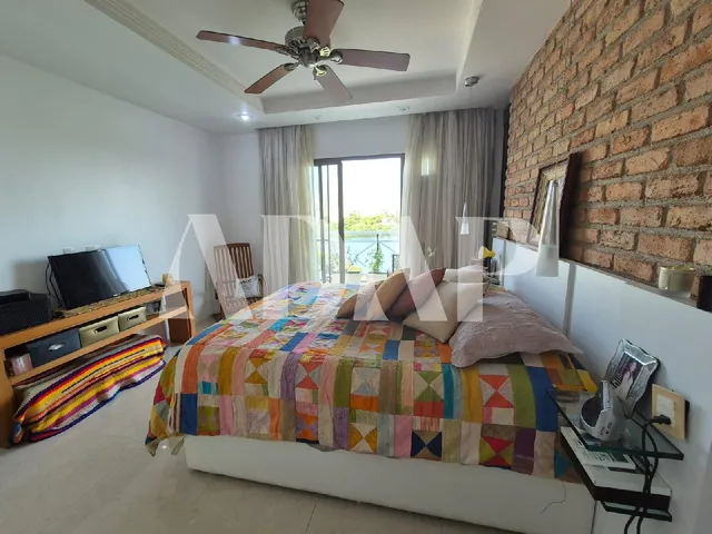 Imagem 9: Cobertura Duplex na Barra da Tijuca - 5 Quartos, 2 Suítes, 3 Salas, 6 Banheiros, 3 Vagas