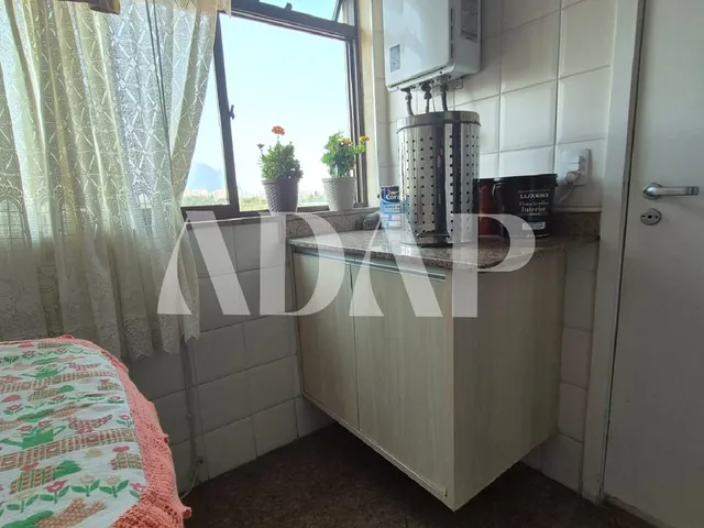 Imagem 14: Cobertura Duplex na Barra da Tijuca - 5 Quartos, 2 Suítes, 3 Salas, 6 Banheiros, 3 Vagas