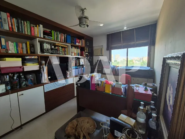 Imagem 9: Cobertura Duplex na Barra da Tijuca - 5 Quartos, 2 Suítes, 3 Salas, 6 Banheiros, 3 Vagas
