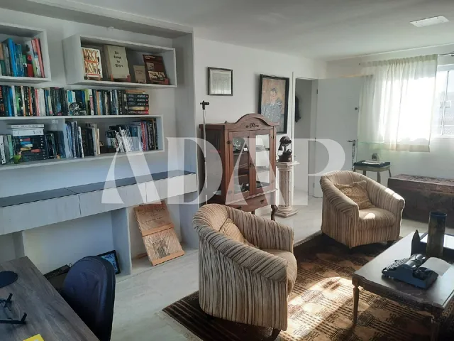 Imagem 4: Casa de luxo em condomínio na Vargem Grande, Rio de Janeiro - 4 quartos, 4 suítes, 2