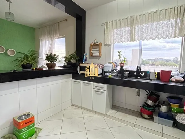 Imagem 8: Complexo Imobiliário Centro Esmeraldas ? 2 Lojas + 2 Apartamentos, 465m² Construídos ?