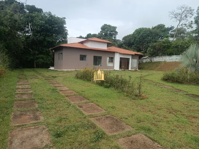 Imagem 2: Sítio à Venda Condomínio Nosso Rancho: 5.000m², Fundo para Lagoa e 3 Suítes!