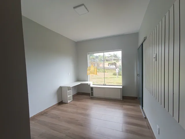 Imagem 8: Sítio à Venda Condomínio Nosso Rancho: 5.000m², Fundo para Lagoa e 3 Suítes!
