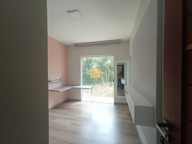 Imagem 14: Sítio à Venda Condomínio Nosso Rancho: 5.000m², Fundo para Lagoa e 3 Suítes!