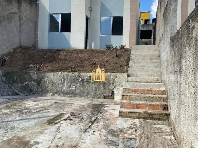 Imagem 1: Casa Geminada à Venda Nova Esmeraldas: 2 Quartos, Quintal, 2 Vagas e Habite-se!