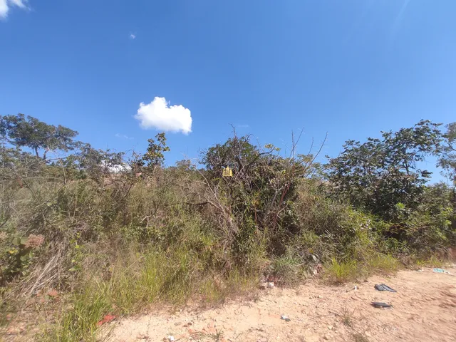 Imagem: Terreno à venda em Esmeraldas-MG, bairro