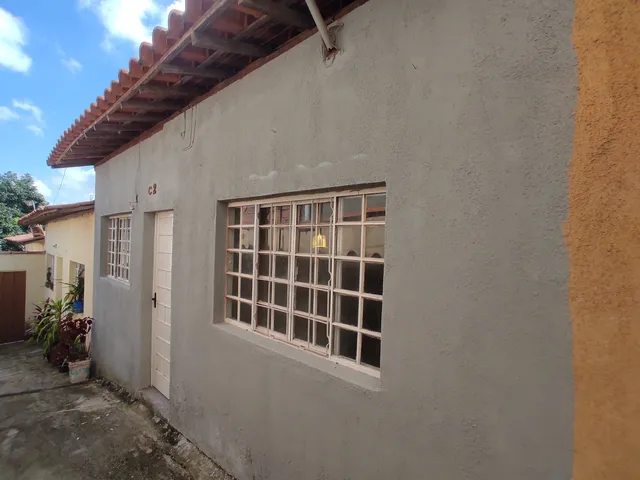 Imagem: Casa à venda em Esmeraldas-MG, Santa Cecília