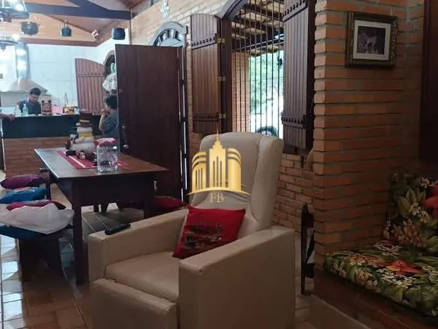 Imagem 5: Sítio comercial à venda em Contagem-MG, 5 quartos, 1 suíte, 3 salas, 4 banheiros, 5