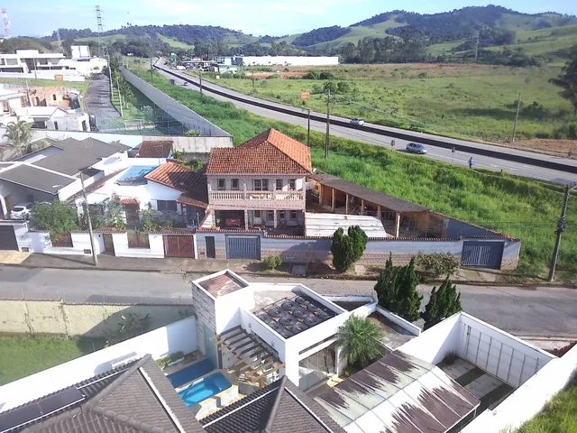 Imagem: Casa duplex muito bem localizada no tradicional