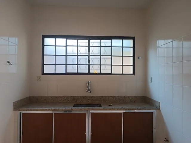 Imagem 4: Oportunidade! Casa à venda no Centro de Esmeraldas/MG R$430.000,00 Aceita veículo como