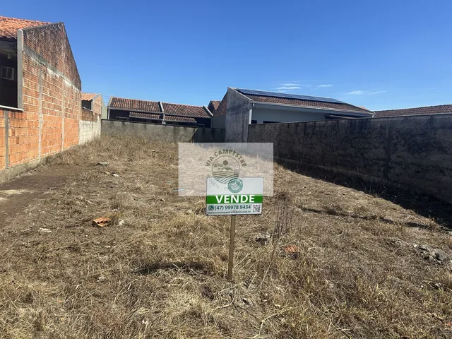 Imagem: Terreno com 240,00 m2, escriturado, parcialmente