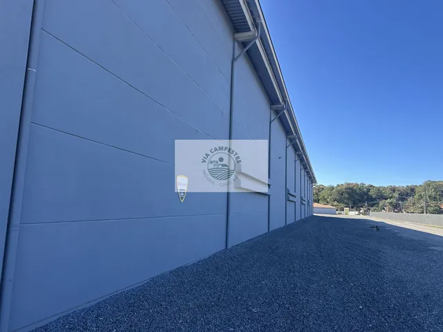 Imagem 2: Galpão para locação com 2.500 m², novo, próximo a BR-101 em Pirabeiraba