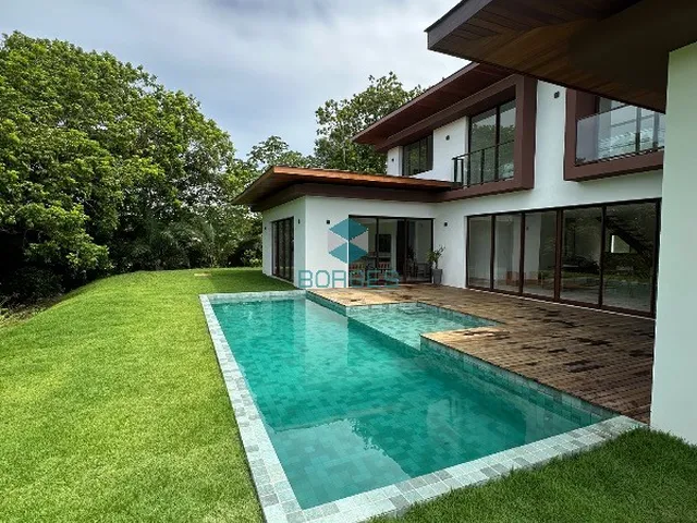 Imagem 3: Casa de luxo à venda na Praia do Forte, Condomínio Praia do Castelo, 5 suítes, alto
