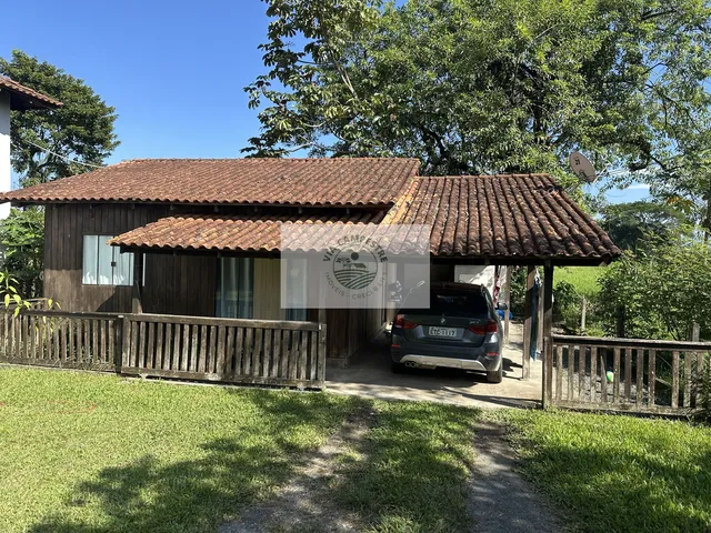 Imagem 8: Sobrado com 3 dormitorios, rua sem saida, amplo terreno de 3.000 m2, lago, rancho