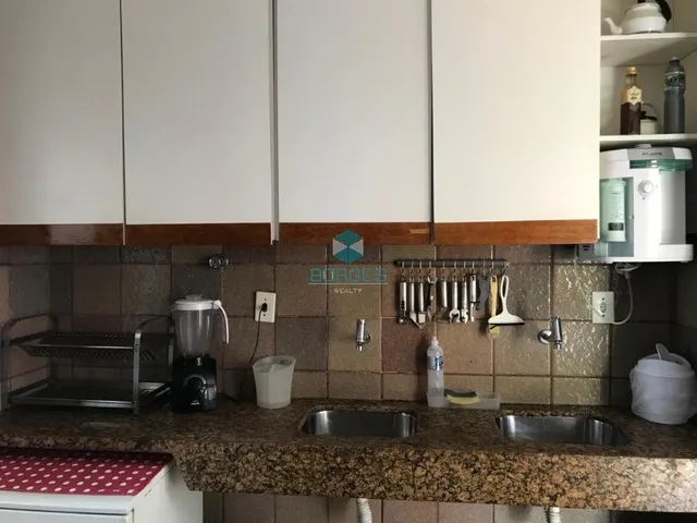 Imagem 15: Casa à Venda em Vilas do Atlântico - 456 m², Piscina, 4 Quartos e Mirante com Vista