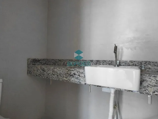 Imagem 11: Apartamento à Venda no Beach Class Jaguaribe - Vista Mar e Próximo à Praia em