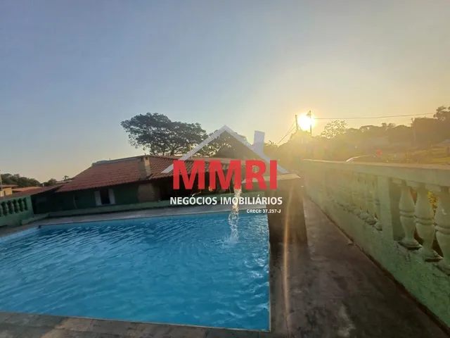 Imagem: Chácara com Piscina À Venda em Araçoiaba