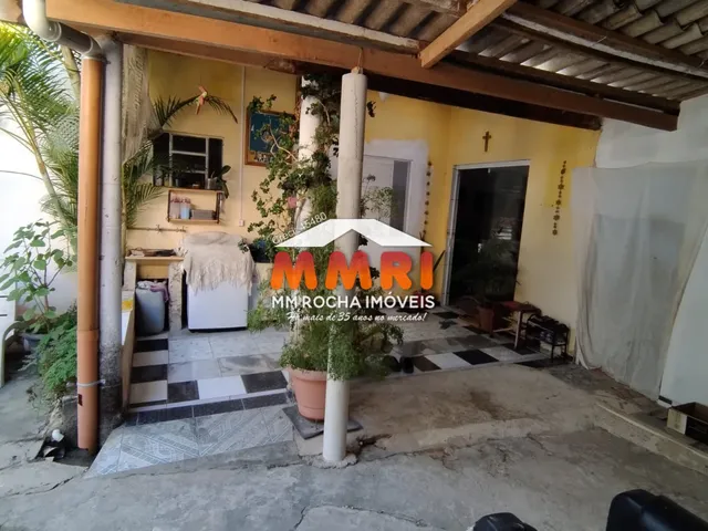 Imagem: Casa com 3 Dormitórios para Venda no Bairro