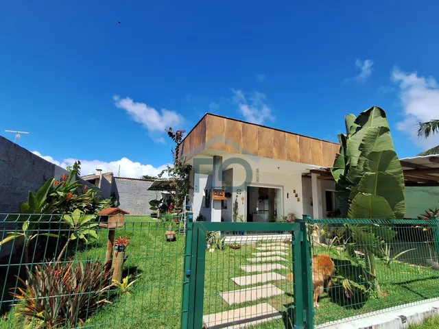 Imagem: Casa à venda no bairro Abrantes - Camaçari/BA