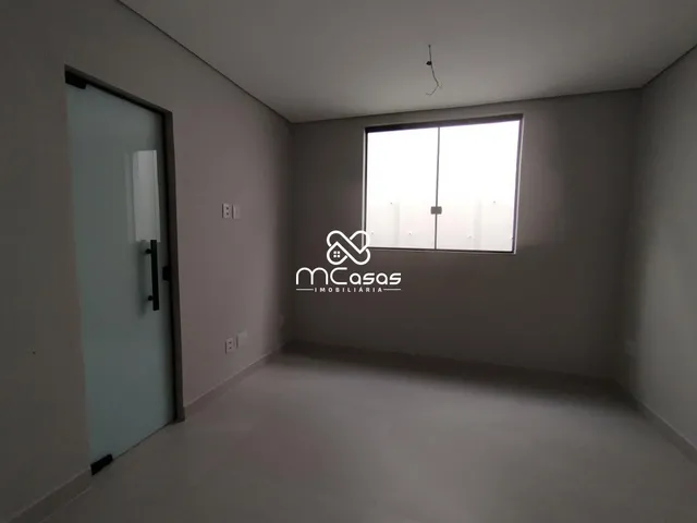 Imagem 12: Casa à venda em Betim, Espírito Santo, com área construída de 140m² e varanda