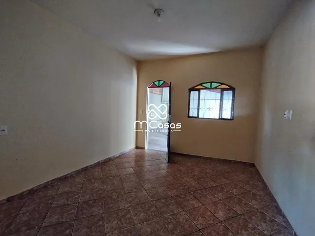 Imagem 4: Casa para Alugar no Bairro Bom Retiro – Simples, Confortável e Bem Localizada!