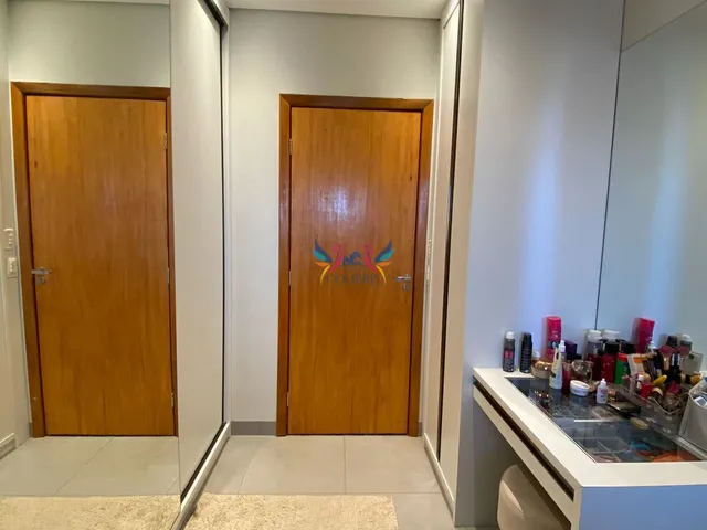 Imagem 8: Casa Sobrado com EXCELENTE padrão de acabamento