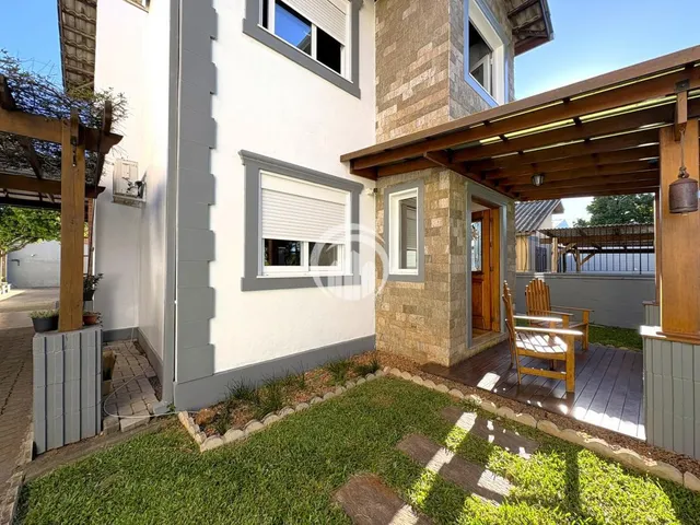 Imagem 2: Casa à Venda Casa em condomínio com 3 dormitórios
