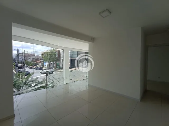 Imagem 4: Loja Central Loja com 3 banheiros