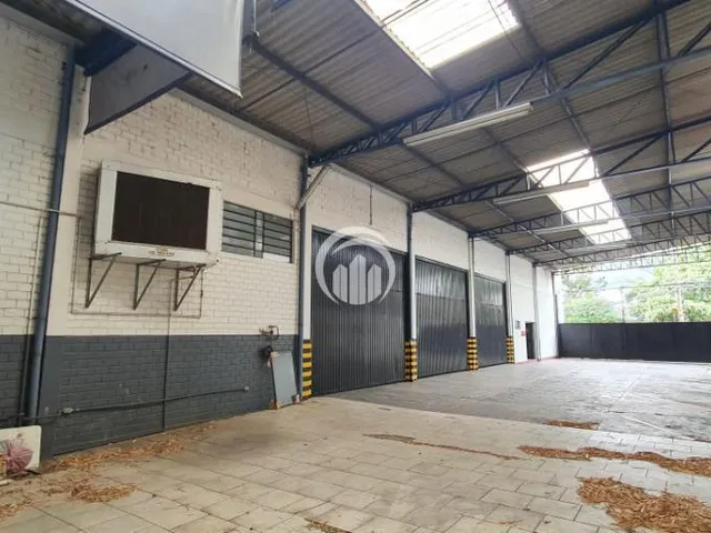 Imagem 9: Prédio Comercial com Estacionamento interno