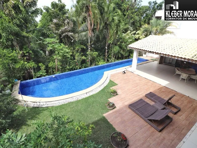 Imagem: A casa possui 4 Dormitórios, 4 Suítes, 5 Banheiros, 4