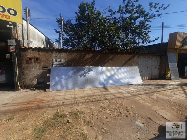 Imagem 9: Imóvel Comercial para Venda em Goiânia, Setor Aeroporto, 3 Dormitórios, 1 Banheiro, 4 Vagas