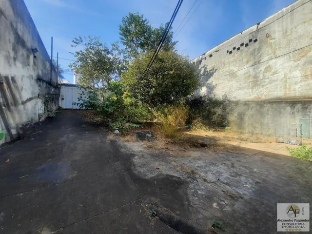 Imagem 5: Imóvel Comercial para Venda em Goiânia, Setor Aeroporto, 3 Dormitórios, 1 Banheiro, 4 Vagas