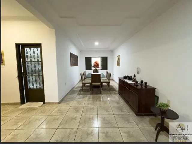 Imagem 13: Sobrado para Venda em Goiânia, Setor Jaó, 4 Dormitórios, 4 Suítes, 5 Banheiros, 3 Vagas