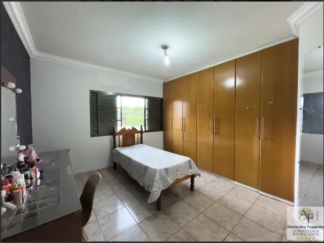 Imagem 7: Sobrado para Venda em Goiânia, Setor Jaó, 4 Dormitórios, 4 Suítes, 5 Banheiros, 3 Vagas