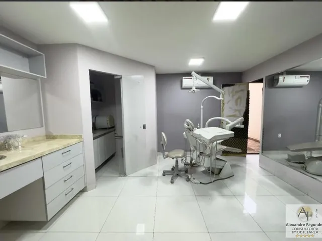 Imagem 5: Sobrado para Venda em Goiânia, Setor Jaó, 4 Dormitórios, 4 Suítes, 5 Banheiros, 3 Vagas