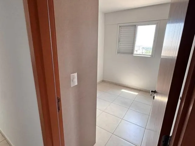 Imagem 15: Apartamento para Venda em Goiânia, Vila Rosa, 3 Dormitórios, 1 Suíte, 2 Banheiros, 2 Vagas