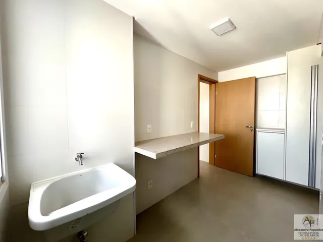 Imagem 11: Apartamento para Venda em Goiânia, Setor Bueno, 3 Dormitórios, 3 Suítes, 4 Banheiros, 3 Vagas