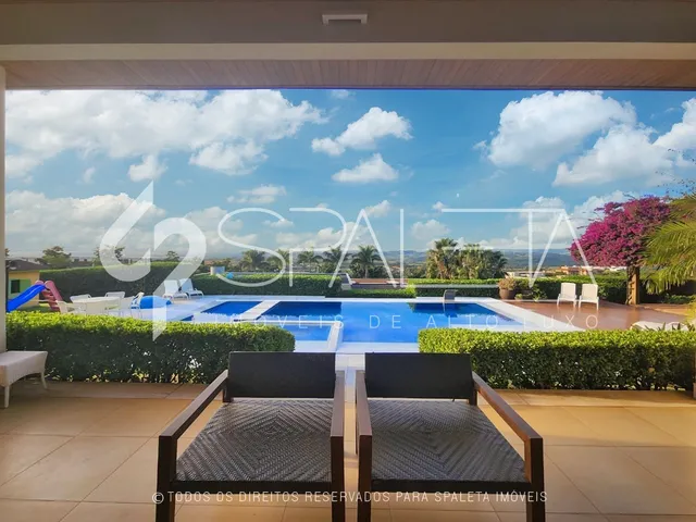 Imagem: A casa possui 6 Dormitórios, 6 Suítes, 7 Banheiros,
