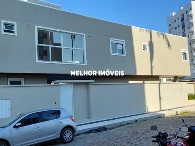 Imagem 2: Casa Nova á Venda com 03 Dormitórios sendo 01 Suíte Localizado no Centro de Camboriú