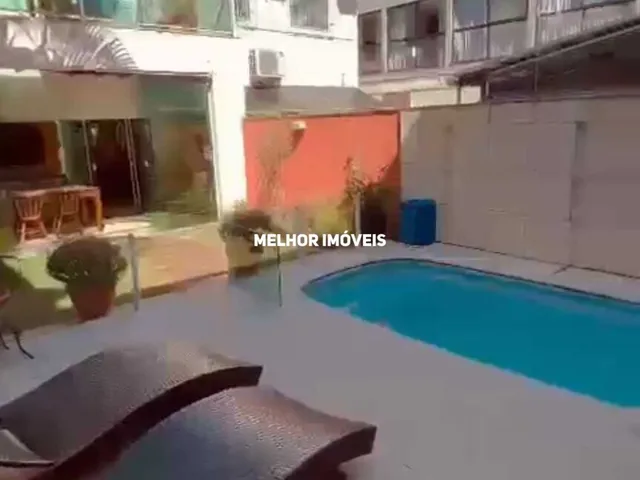 Imagem: Sobrado à Venda Localizada na Praia dos