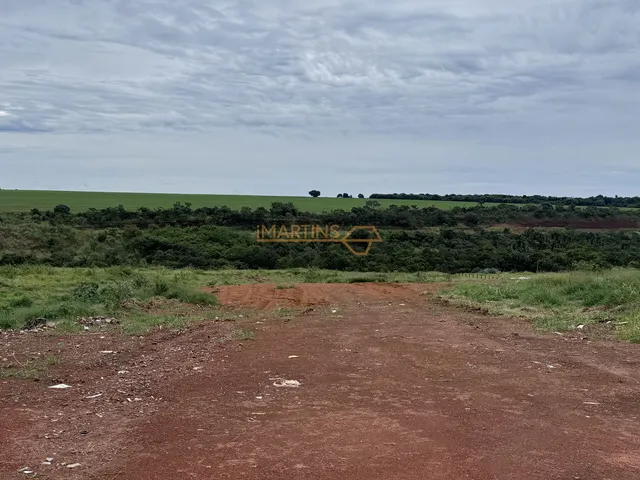 Imagem 2: Terreno à venda no bairro Jardim Panorama - Araguari/MG
