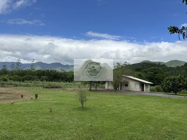 Imagem: Sítio com 22.000 m², com duas casas, riacho