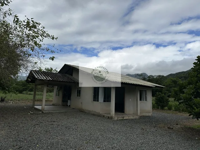 Imagem 16: Sítio com 22.000 m², com duas casas, riacho cristalino, escriturada, frente para rua