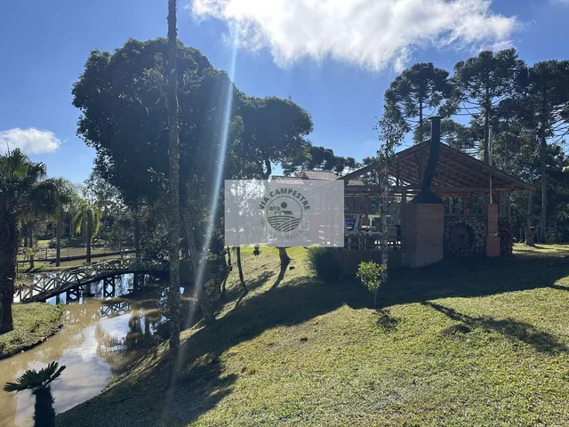 Imagem 7: Sítio com 50.000 m², todo estruturado, com 2 chalés, salão para eventos, ranchos