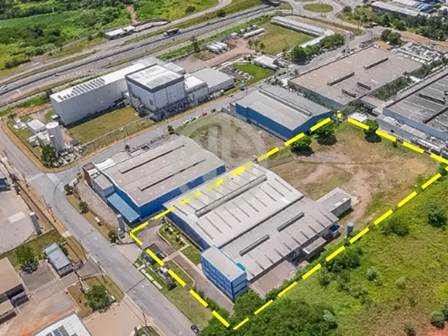Imagem: O depósito possui 6 Banheiros, 12.073m² de Área,