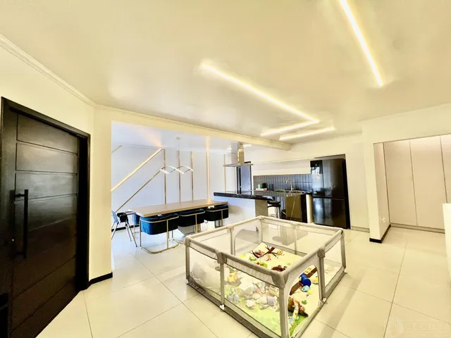 Imagem 7: Casa de alto padrão, Mobiliada com Closet e Hidromassagem em Nova Tramandaí - Venda