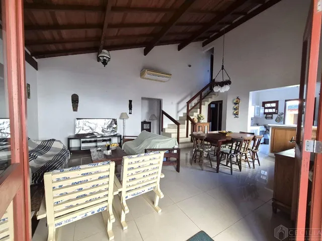 Imagem 9: Casa ampla à venda no centro de Imbé!