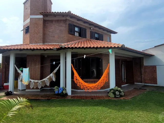 Imagem 8: Casa com piscina e quiosque em Atlântida Sul - Pronta para morar !!!